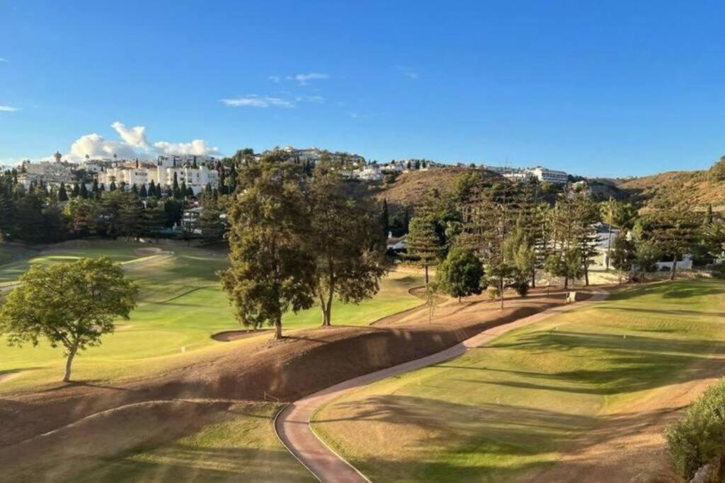5* Stunning Golf & Sea Apartment Mijas Εξωτερικό φωτογραφία